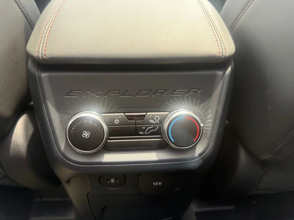 New 2026 Space White Metallic Ford Active image 33