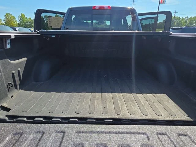 Used 2018 Gray GMC Denali image 13