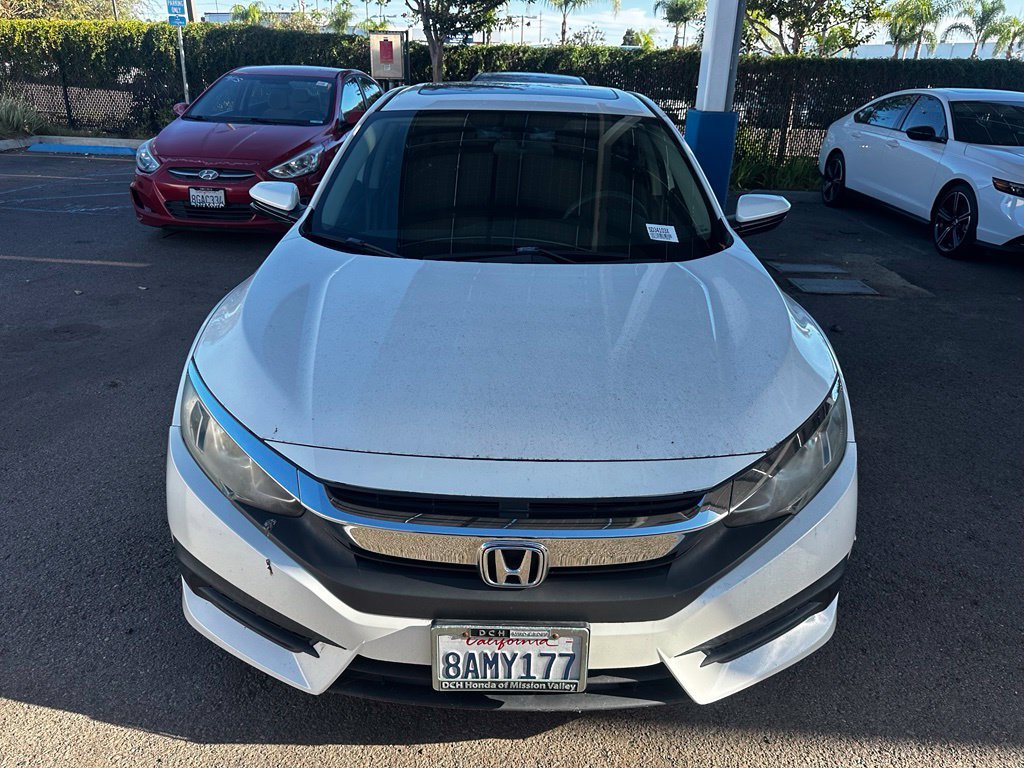 Used 2017 White Honda EX image 3