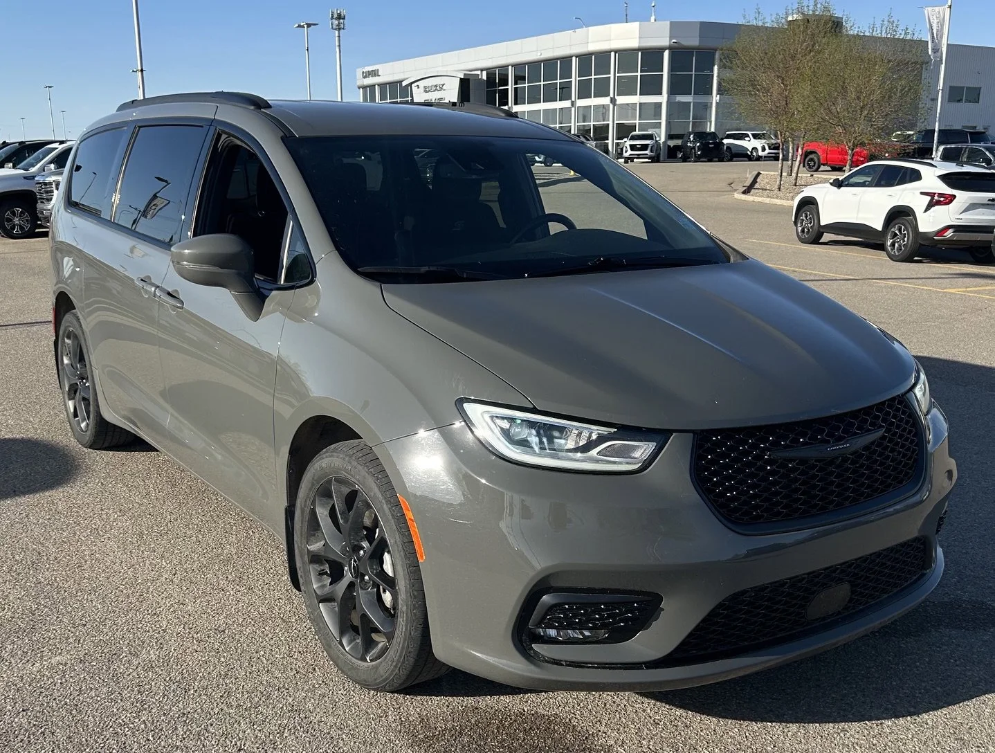 Used 2021 Gray Chrysler Touring AWD image 7