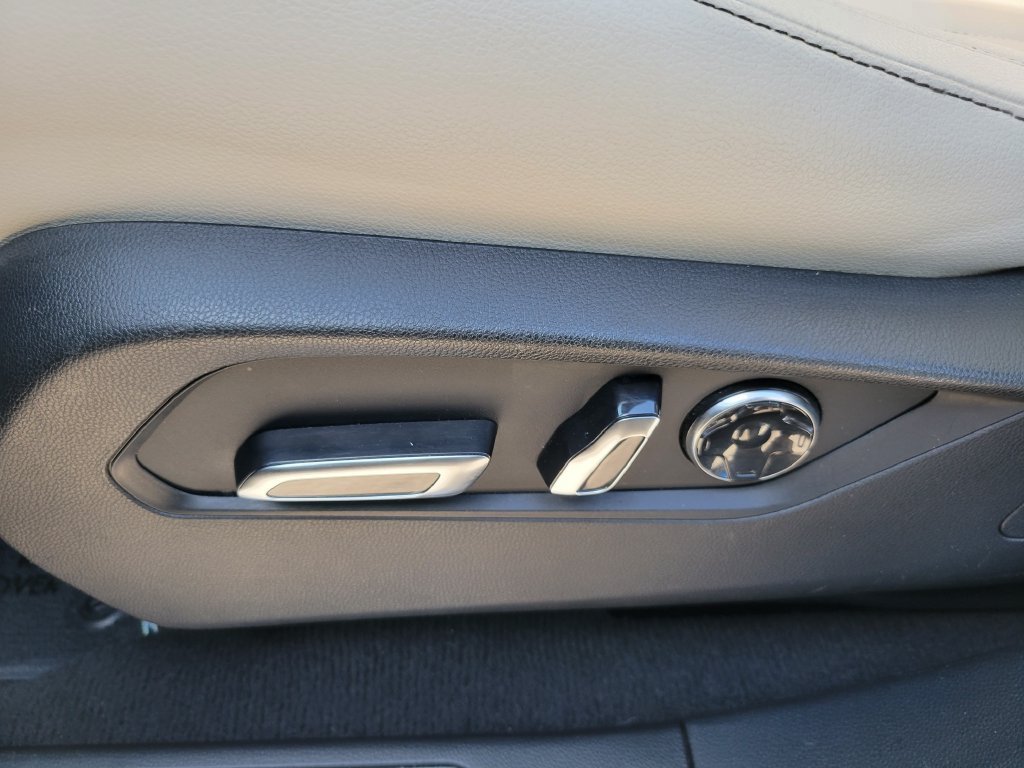 Used 2025 Black Acura Base image 18