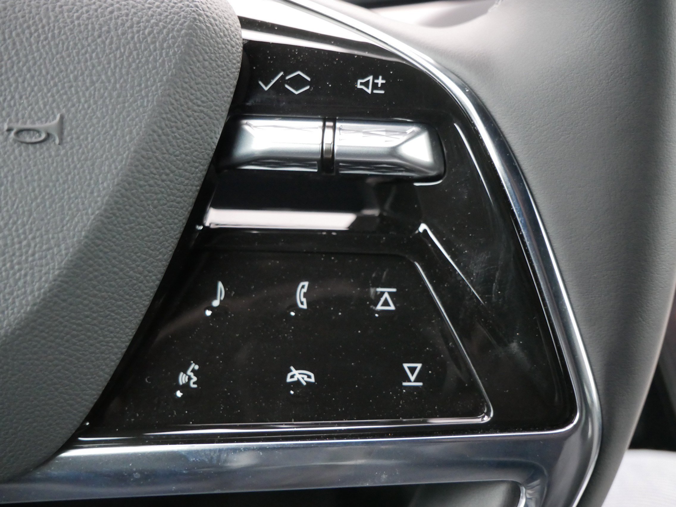 2026 Cadillac VISTIQ Luxury - Photo 26