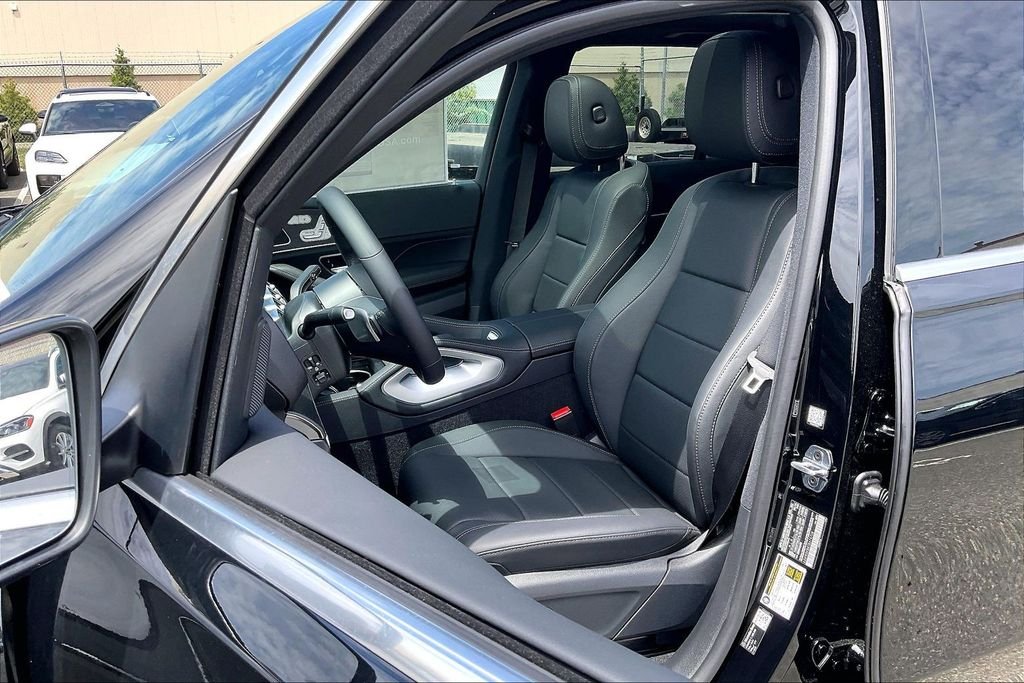New 2026 Black Mercedes-Benz GLE 450 image 9