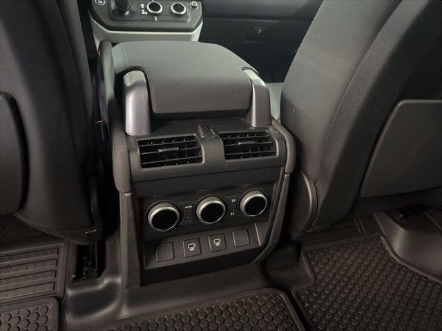 2023 Land Rover Defender S - Photo 16
