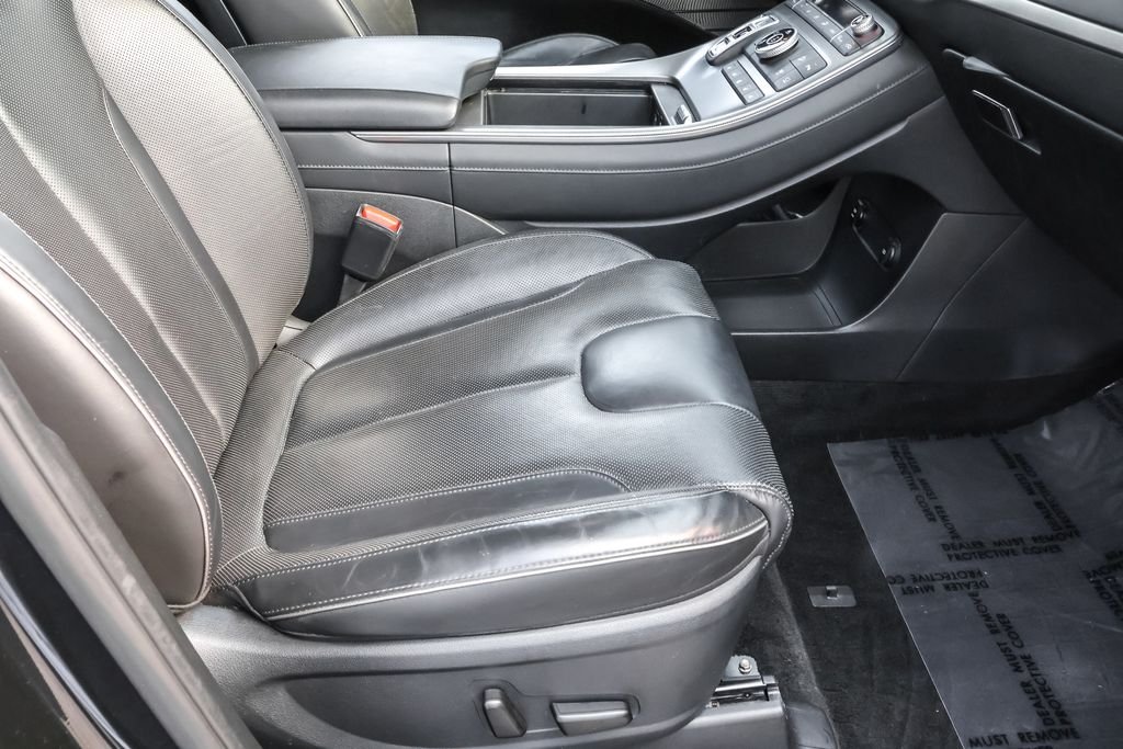Certified Used 2021 White Hyundai Limited image 41
