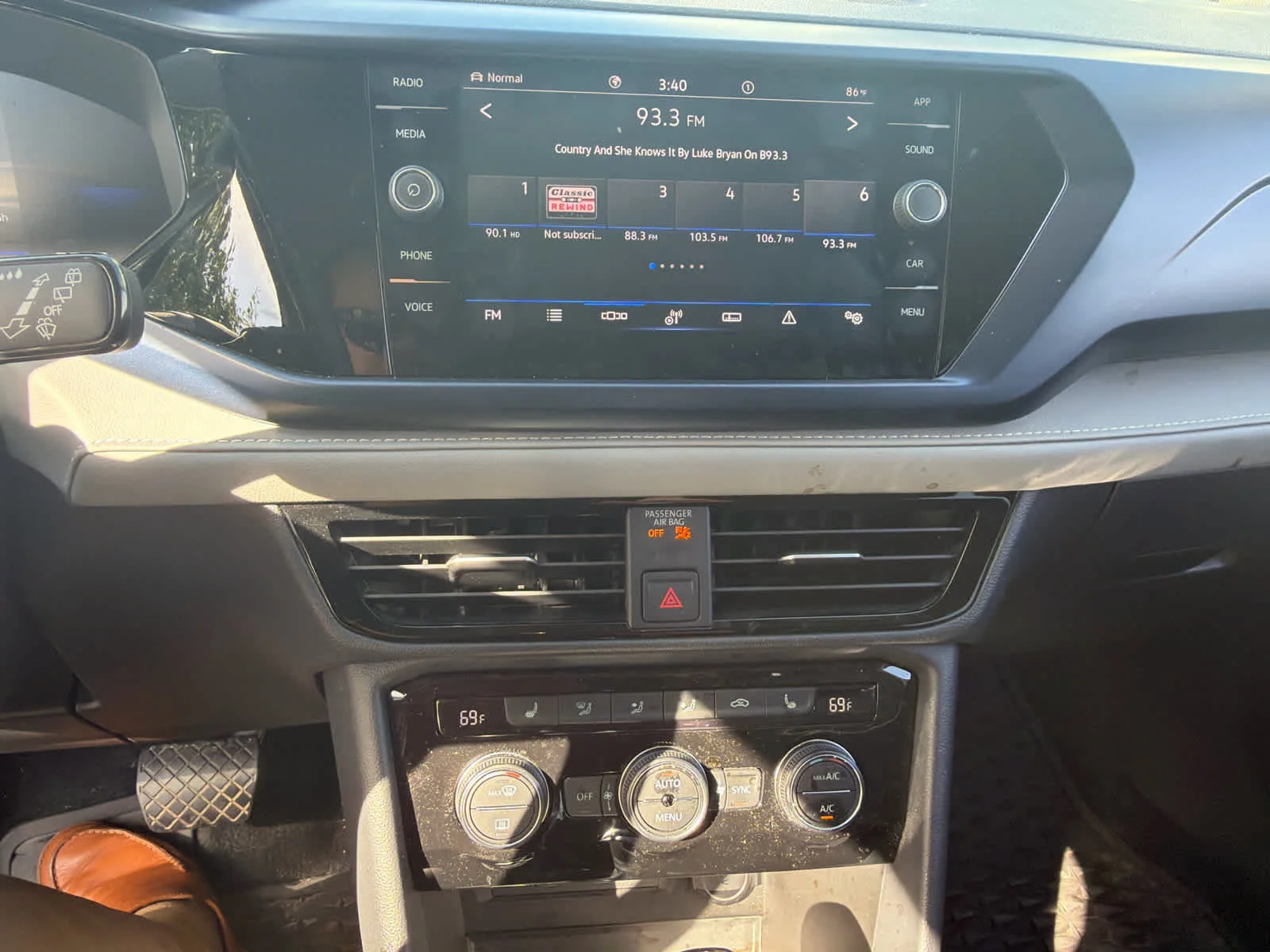 Certified Used 2024 KINGS RED Volkswagen SE image 5