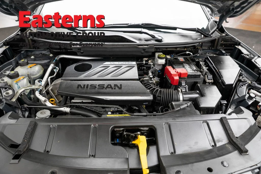 Used 2023 Gray Nissan SV image 7