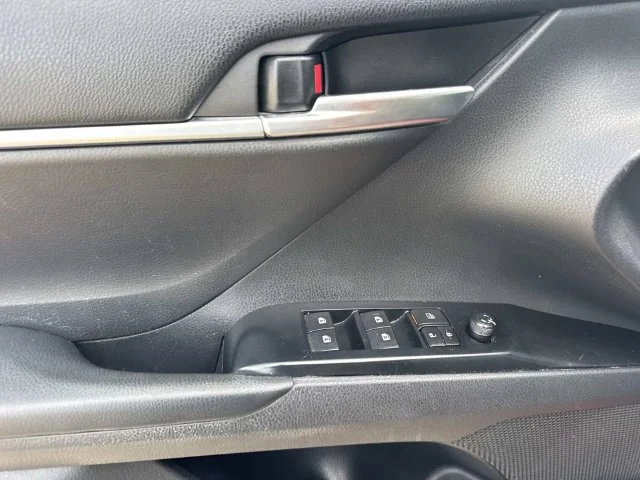 Used 2018 Red Toyota LE image 46