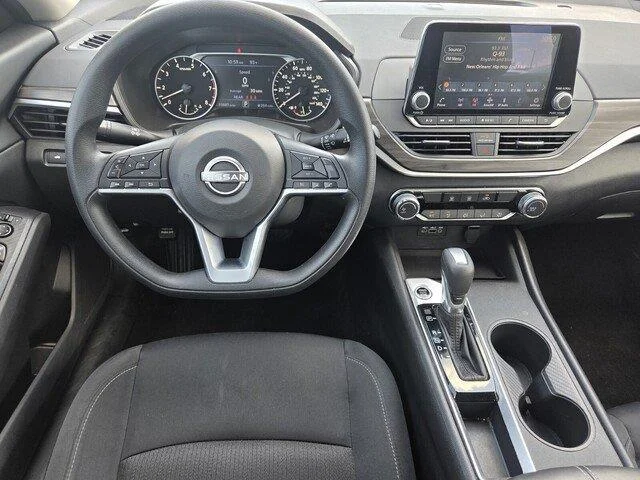 Used 2025 Brilliant Silver Metallic Nissan SV image 24