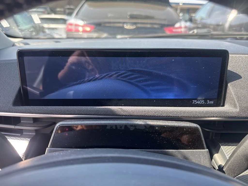 Used 2023 White Ford Select image 18