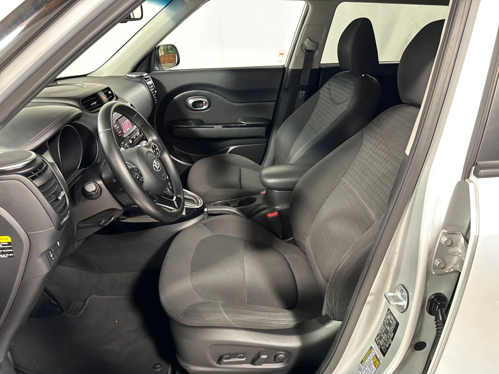 Used 2014 Bright Silver Kia Exclaim image 3