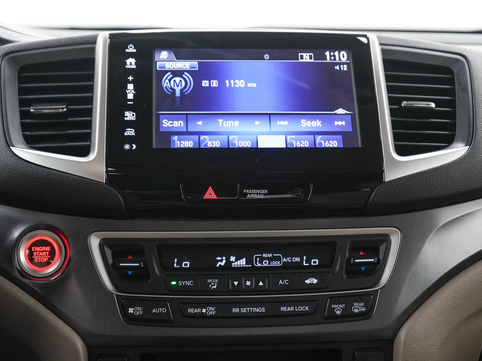 Used 2018 White Diamond Pearl Honda exl image 19