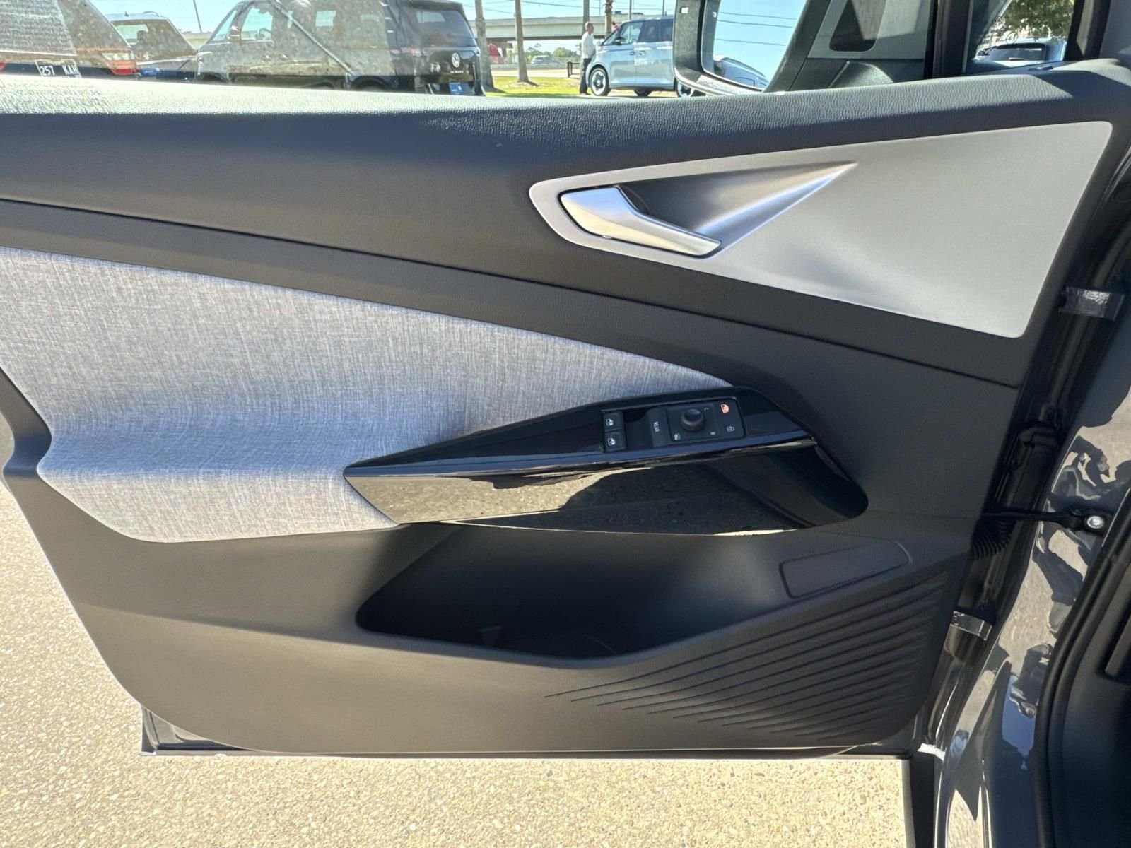 2025 Volkswagen ID.4 PRO - Photo 10