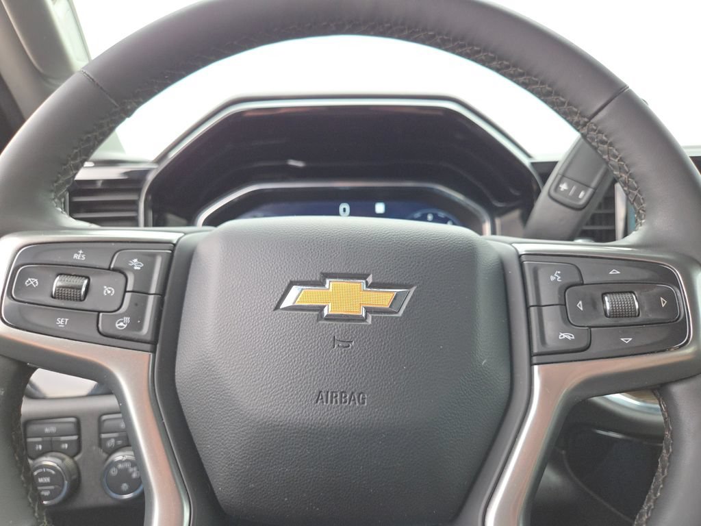 Used 2023 Summit White Chevrolet LT image 33