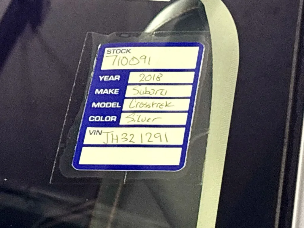 Used 2018 Silver Subaru 2.0i Limited image 26