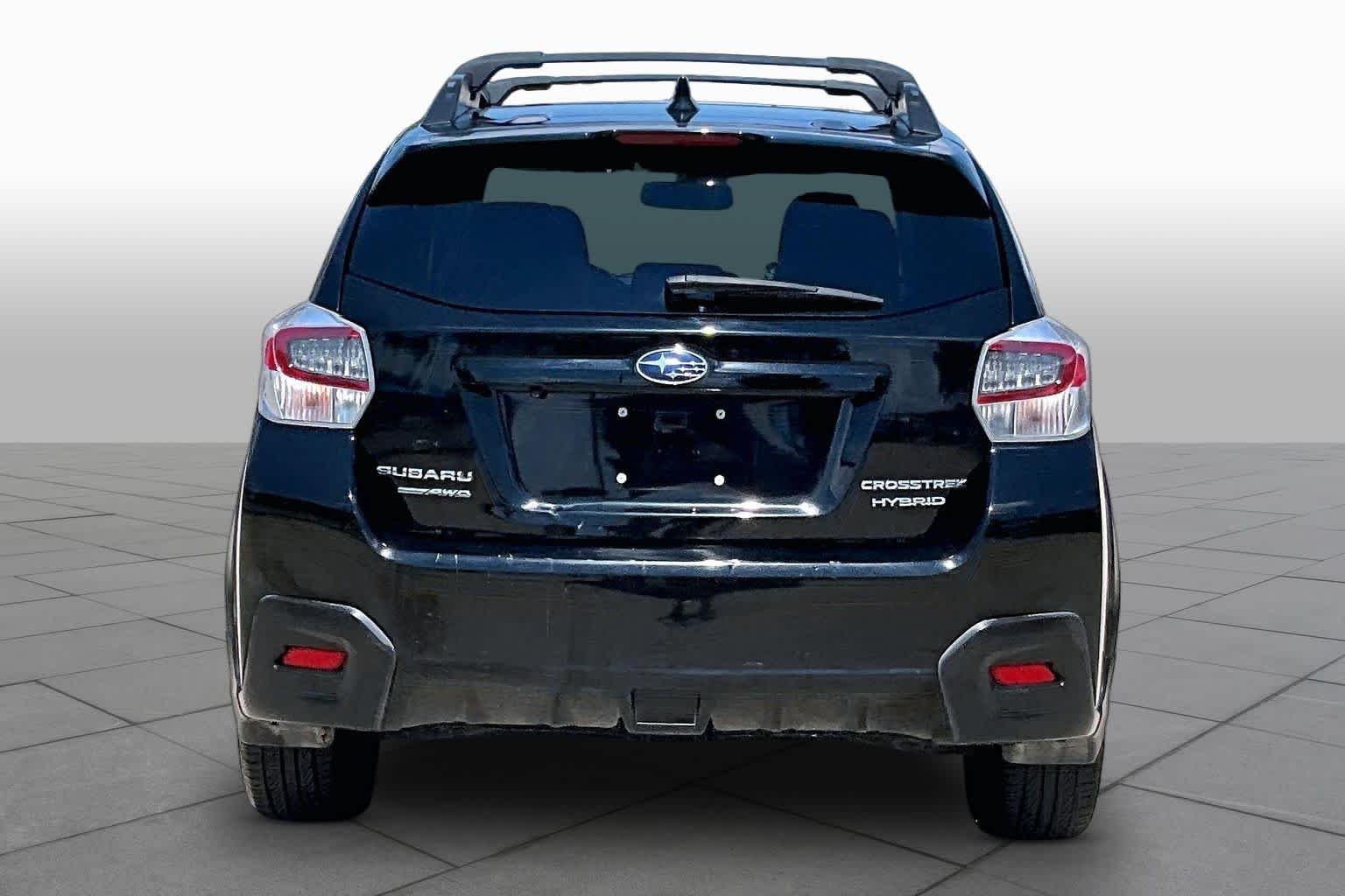 Used 2016 Crystal Black Silica Subaru  image 5