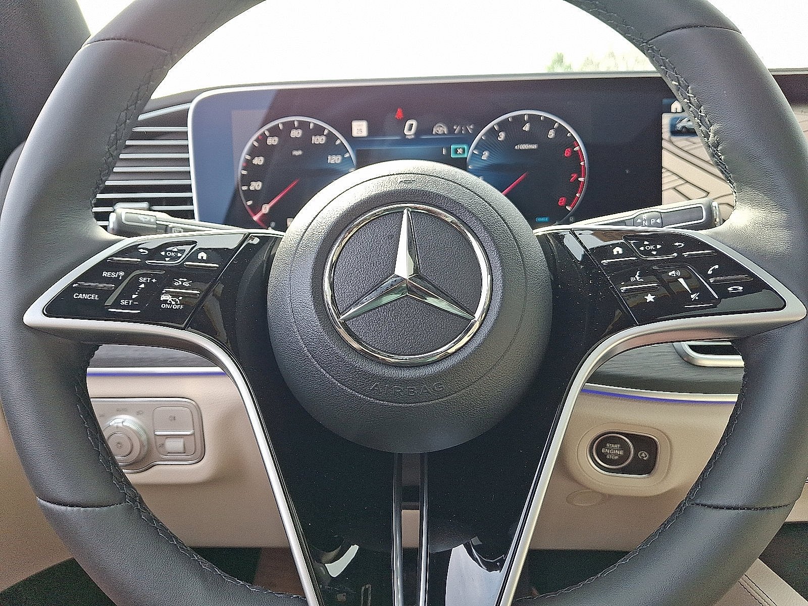 Certified Used 2026 Polar White Mercedes-Benz GLE 450 image 12