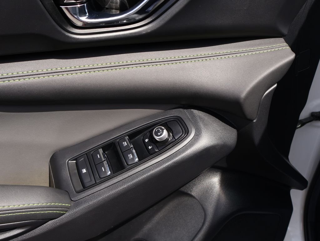 Used 2024 White Subaru Onyx Edition image 21