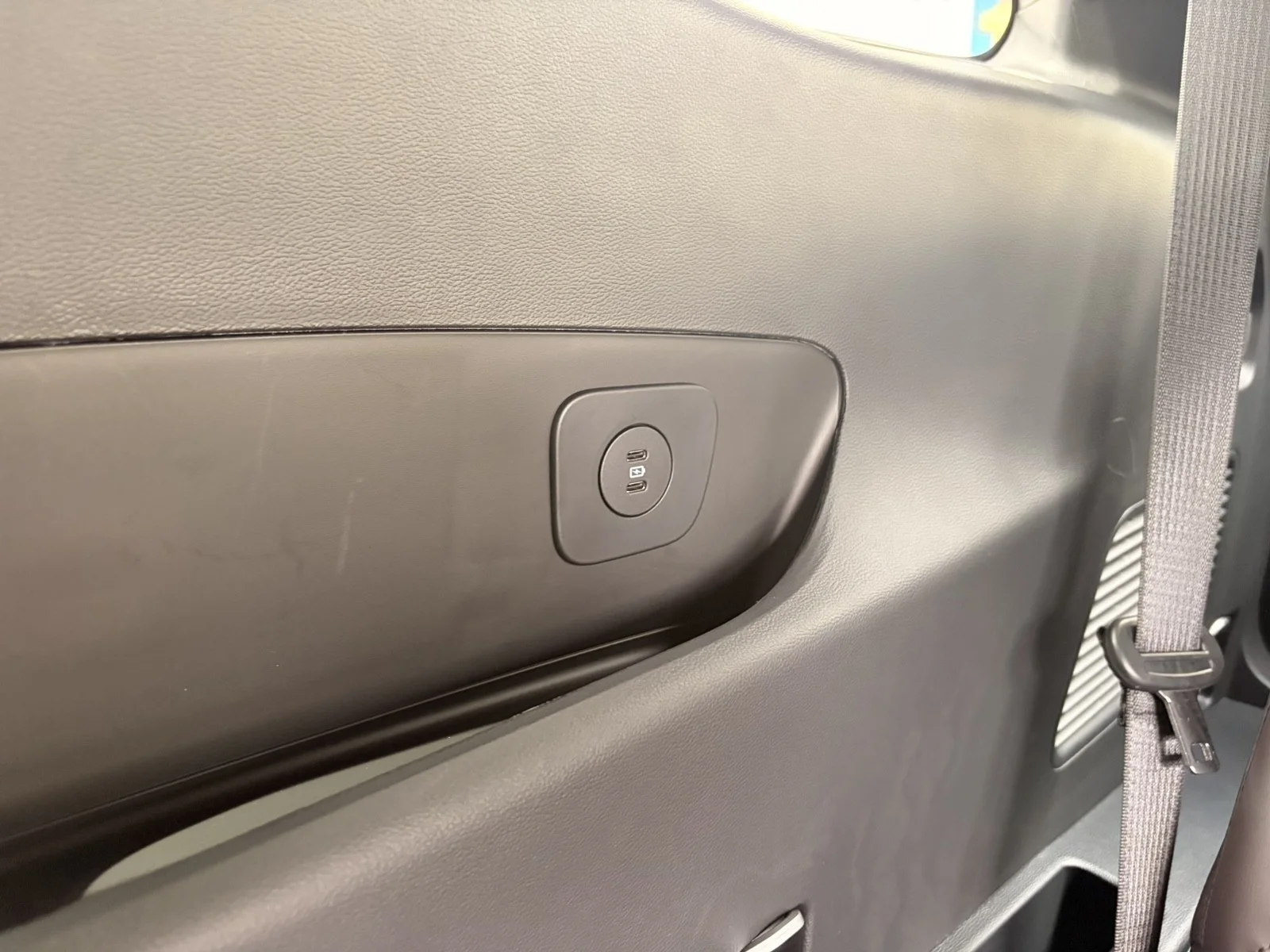 New 2027 Agate Black Metallic Ford Platinum™ image 29