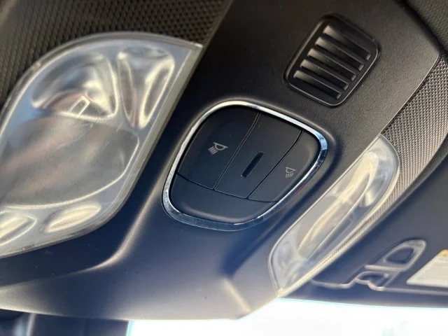 Used 2024 Bright White Clearcoat Jeep Latitude image 27