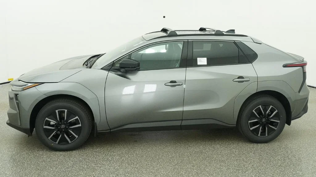 New 2026 Heavy Metal Toyota XLE image 24