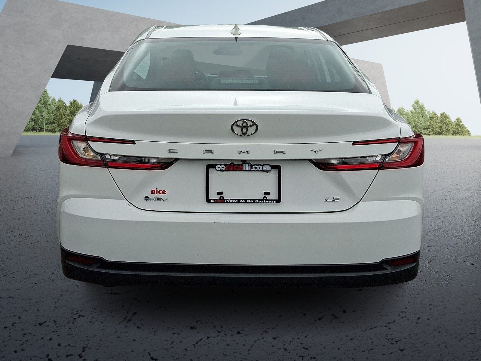 Used 2025 Ice Cap Toyota LE image 4