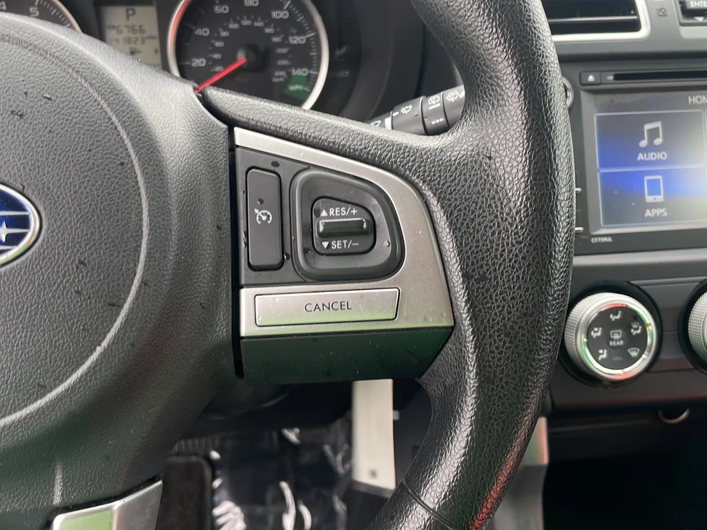 Used 2018 Silver Subaru 2.5i image 17