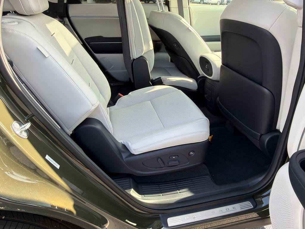 New 2026 Silver Hyundai Calligraphy FWD image 15