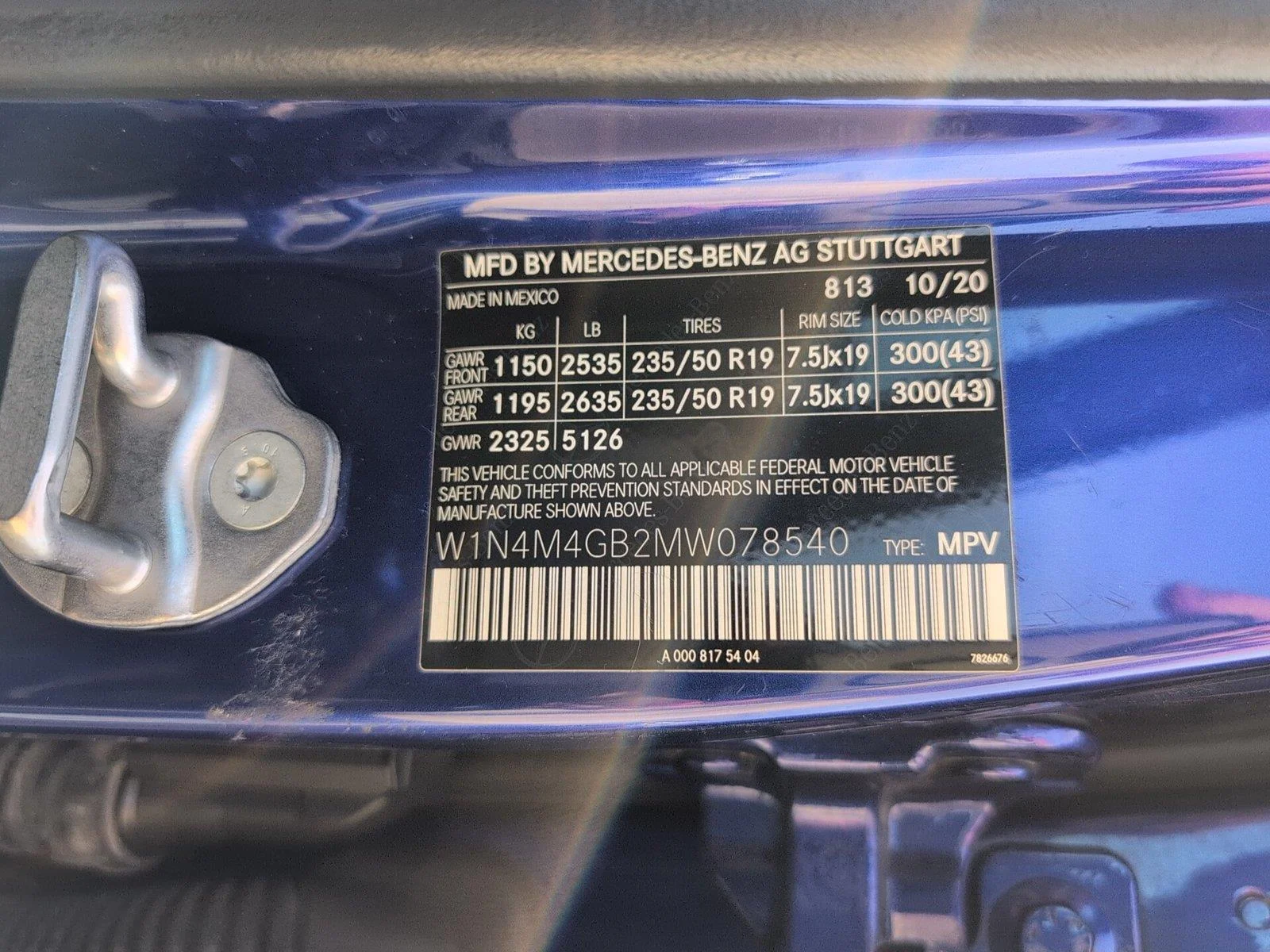 Used 2021 Galaxy Blue Metallic Mercedes-Benz GLB 250 image 13