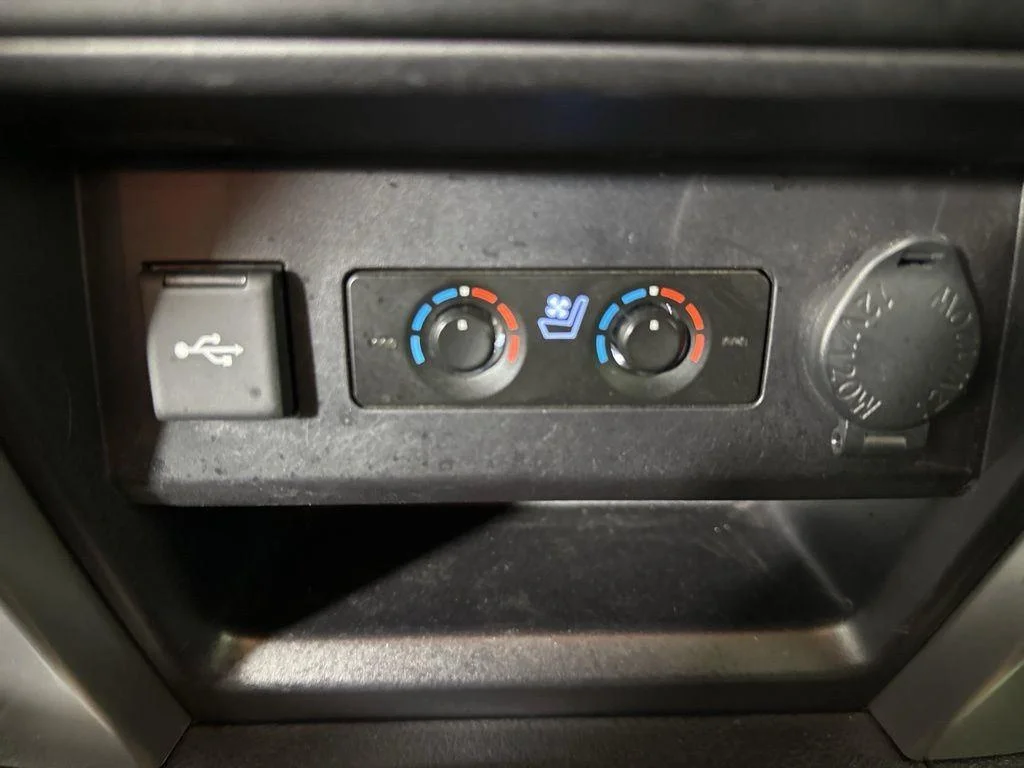 Used 2022 Nautical Blue Metallic Toyota Limited image 7
