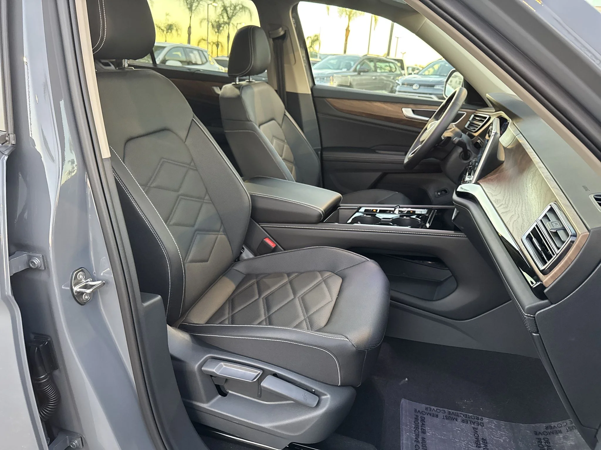 New 2026 PURE GRAY Volkswagen 2.0T SE w/Technology image 23