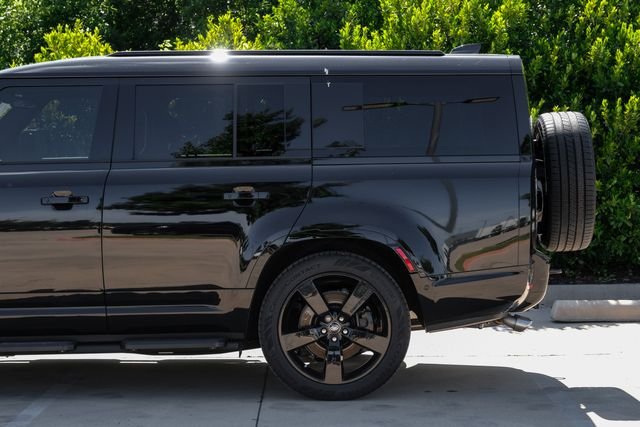 2025 Land Rover Defender V8 - Photo 15