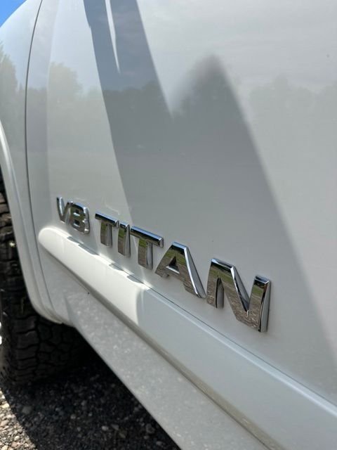 2011 Nissan Titan SL - Photo 40