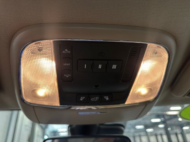 Used 2020 White Jeep Limited image 17