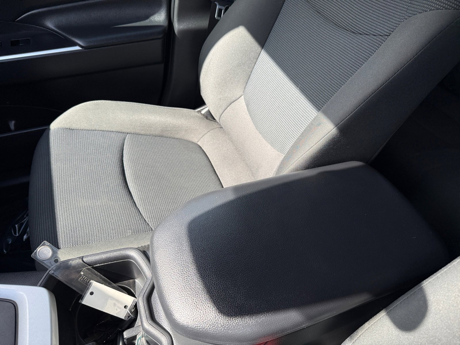 2024 Toyota RAV4 LE - Photo 14