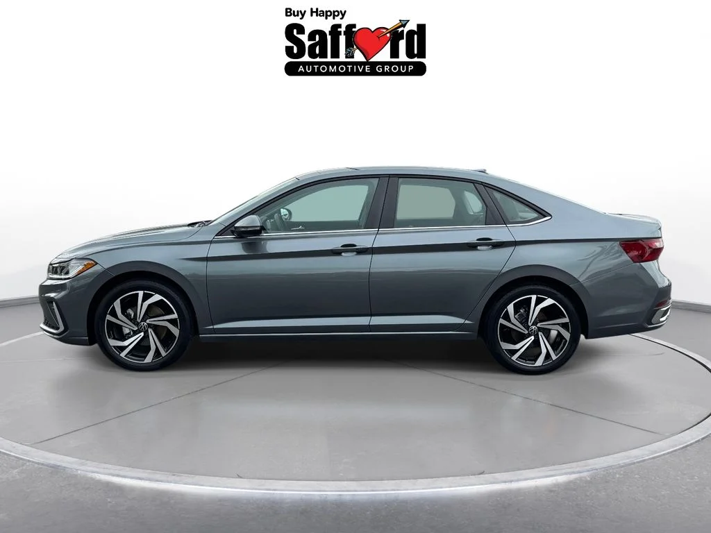 Used 2025 Gray Volkswagen 1.5T SEL image 5