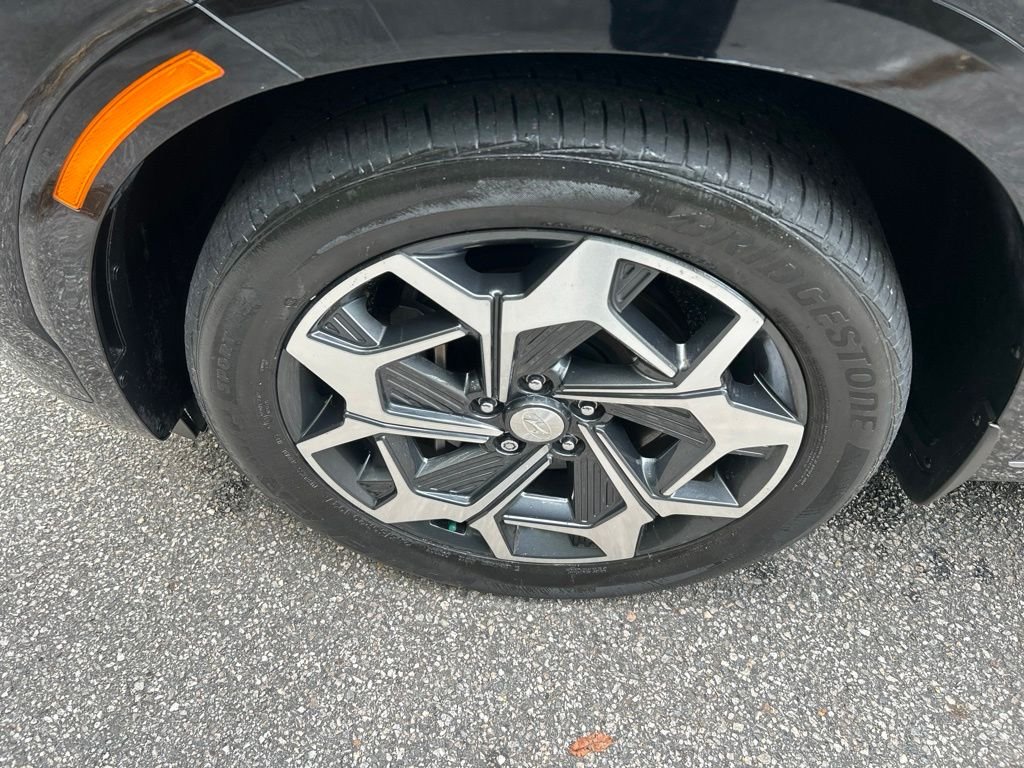 Used 2021 Black Hyundai Calligraphy image 11