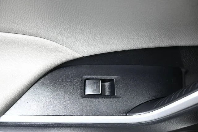 Used 2025 White Toyota XLE image 10