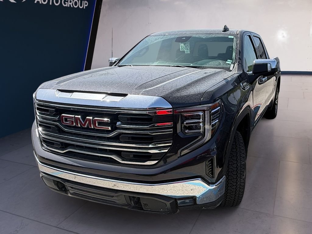 Used 2025 Silver GMC SLT image 1