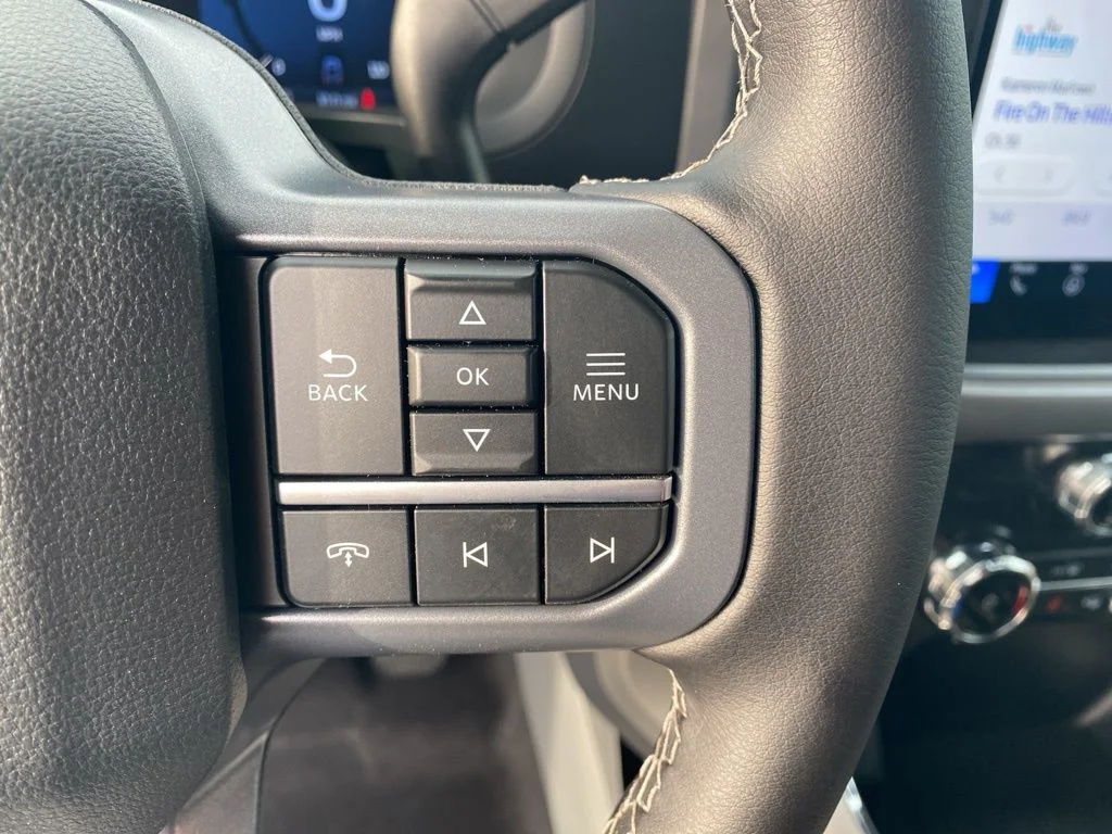 New 2026 Oxford White Ford XLT image 18