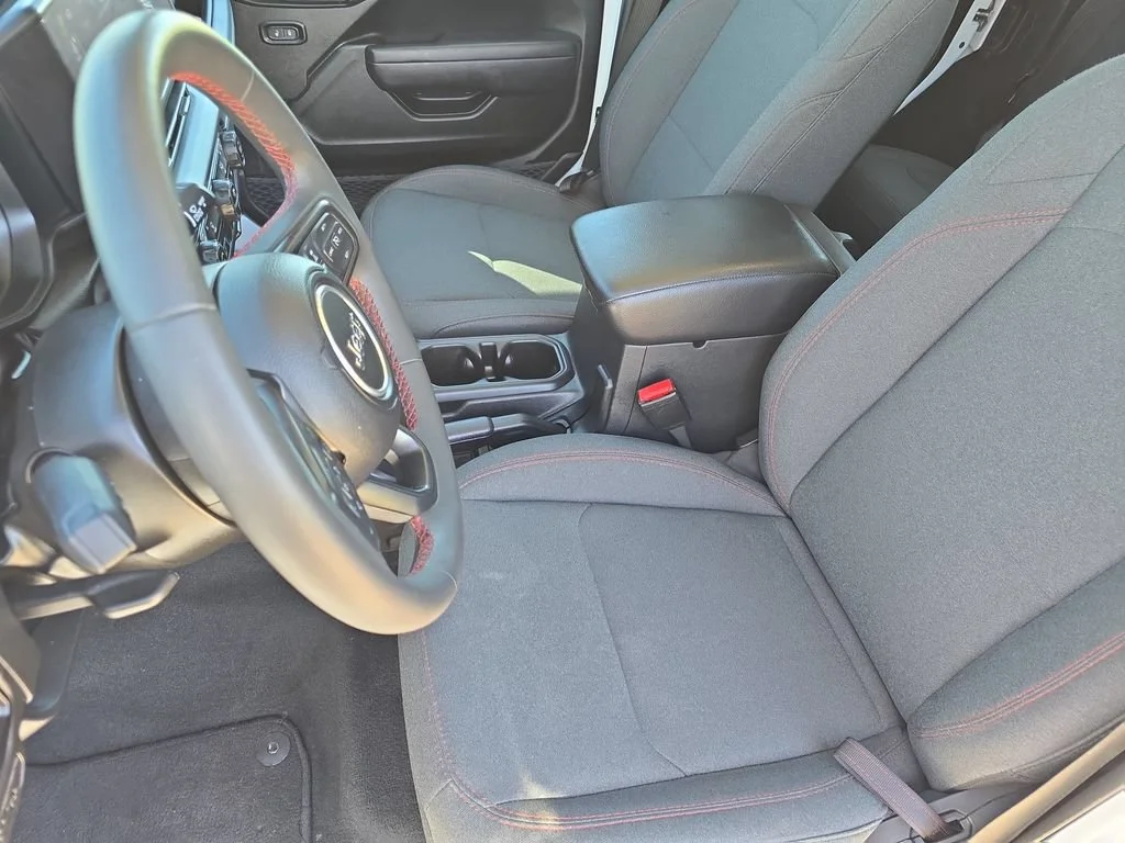 Used 2024 Bright White Clearcoat Jeep Rubicon image 15