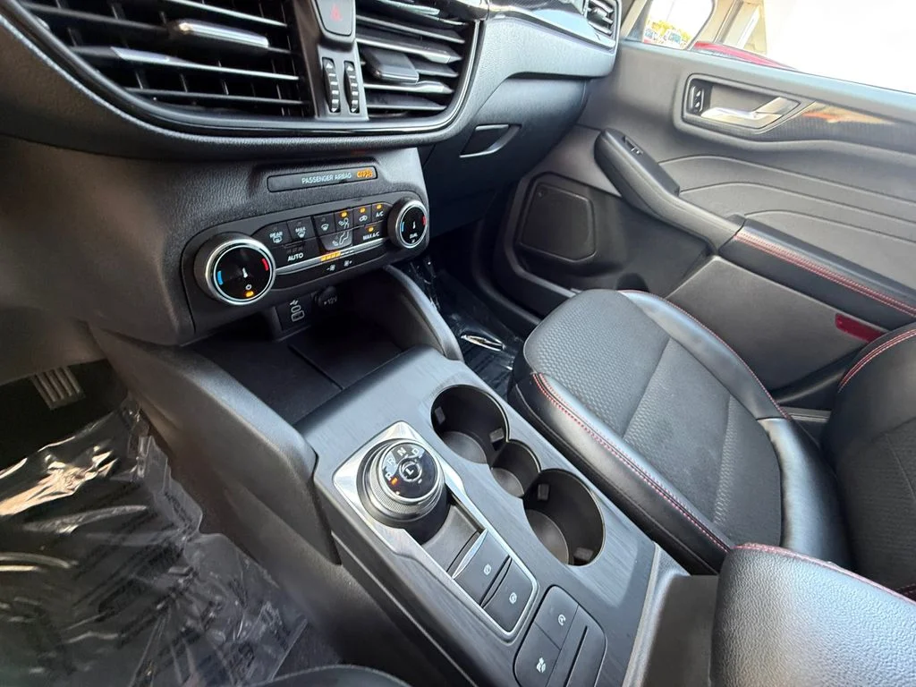 Used 2025 Gray Ford ST-Line image 22
