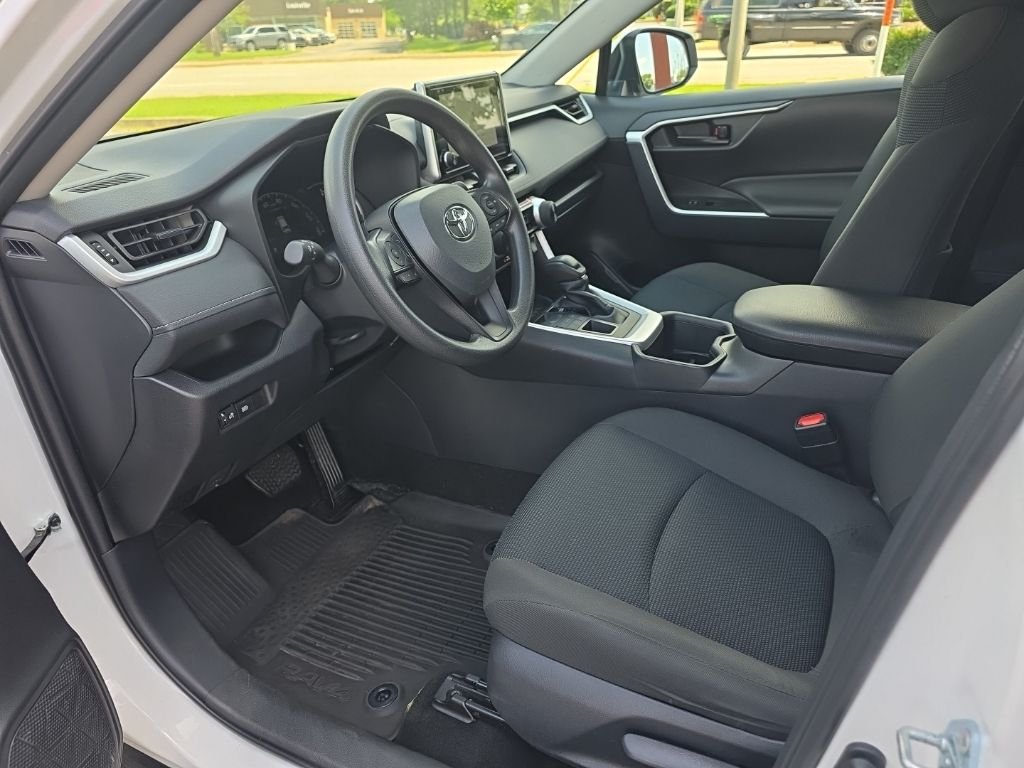 Used 2025 White Toyota LE image 8