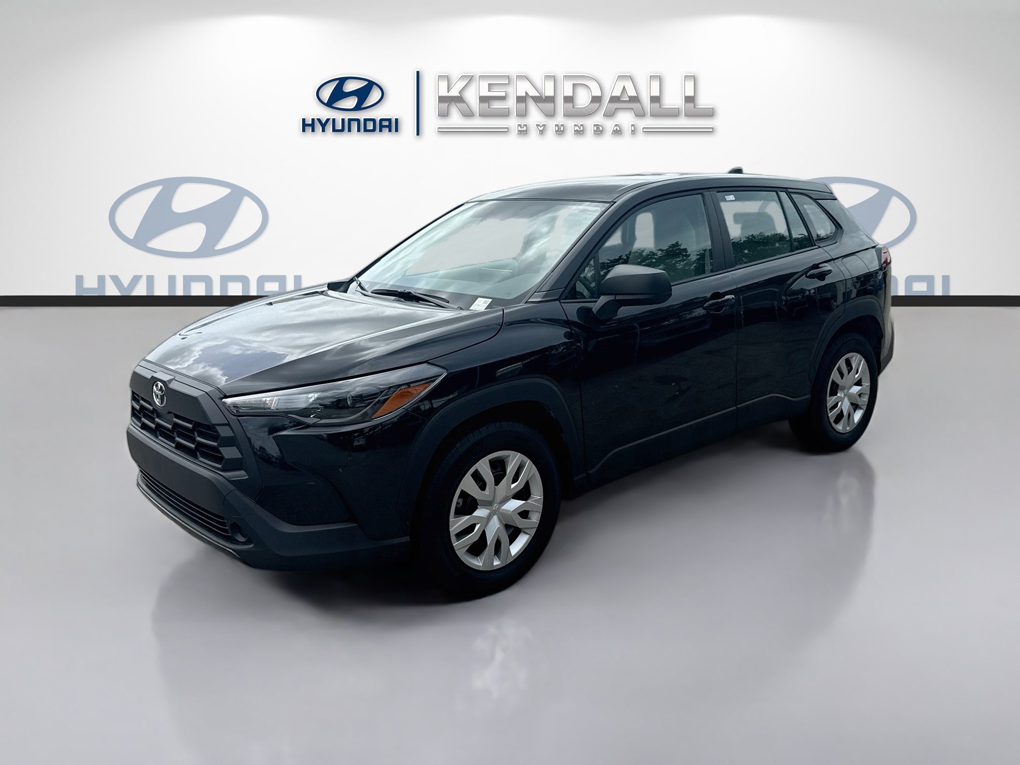 Used 2026 Jet Black Toyota L image 3