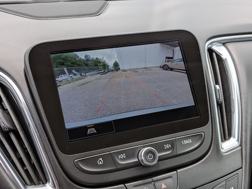 Used 2024 Gray Chevrolet LT image 24
