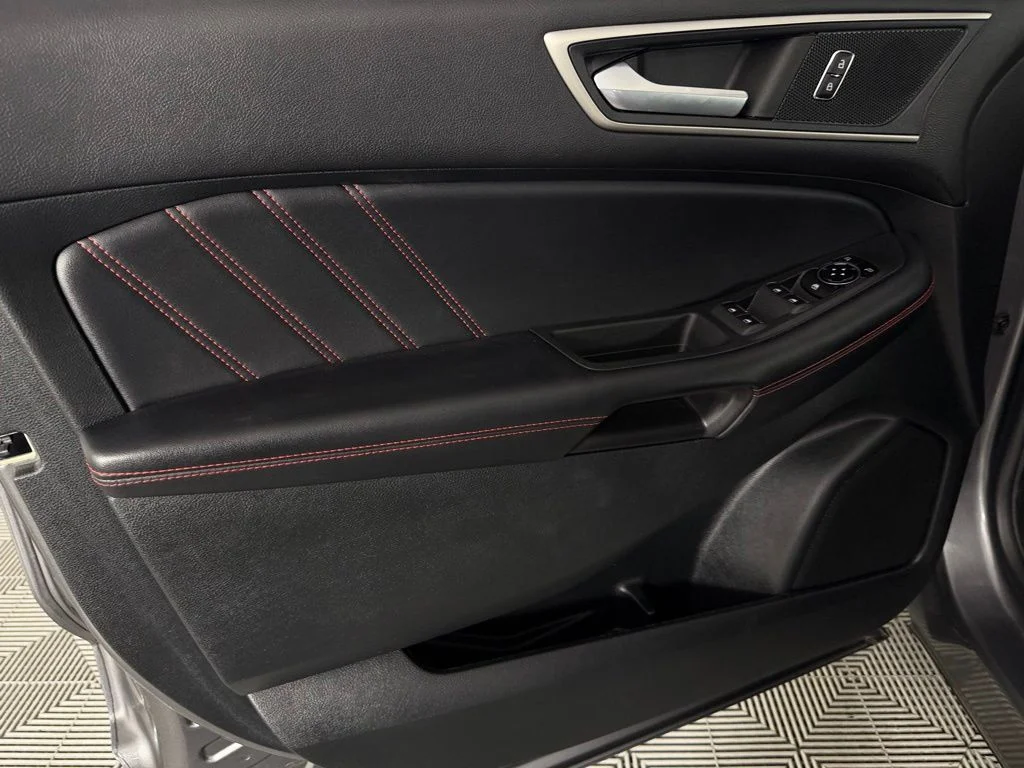2023 Ford Edge ST-Line - Photo 25