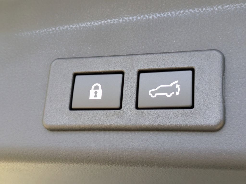 Used 2025 White Subaru Premium image 14