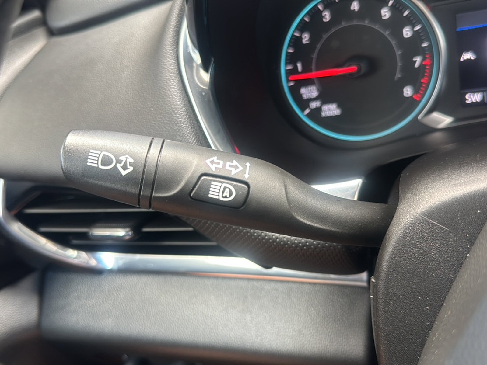 Used 2023 Summit White Chevrolet RS image 33