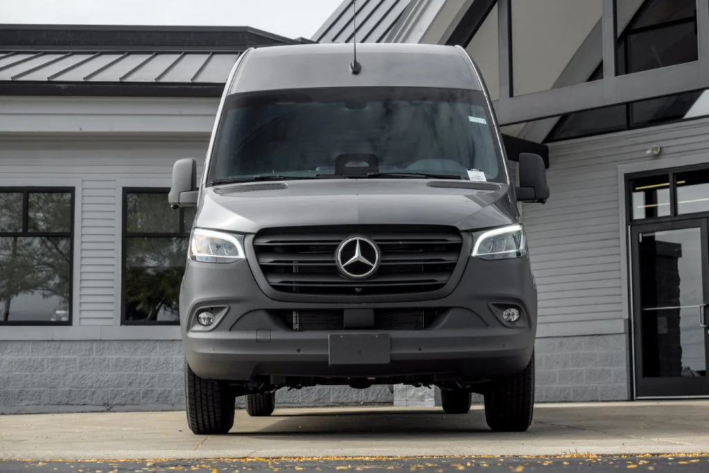 New 2026 Selenite gray metallic Mercedes-Benz Cargo 170 WB image 5