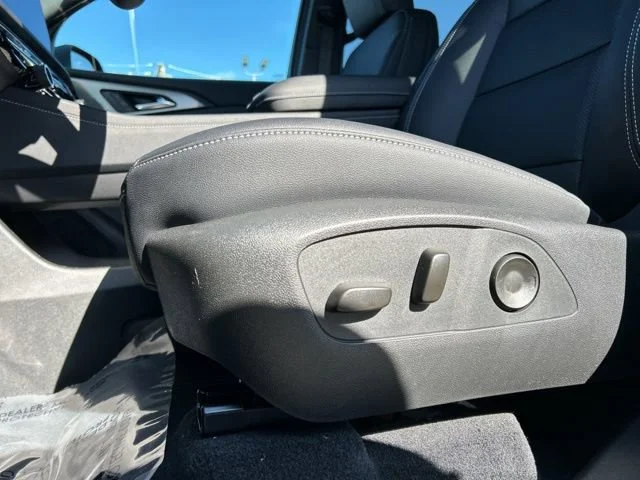 New 2026 Mosaic Black Metallic Chevrolet LT image 24